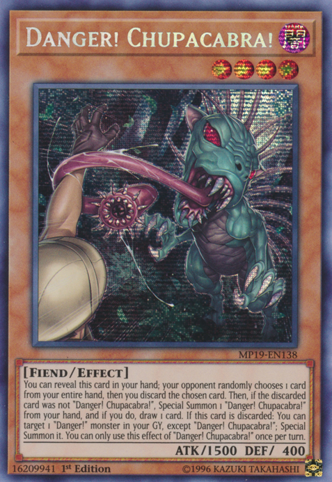 Danger! Chupacabra!, 2019 Gold Sarcophagus Tin Mega Pack · MP19-EN138