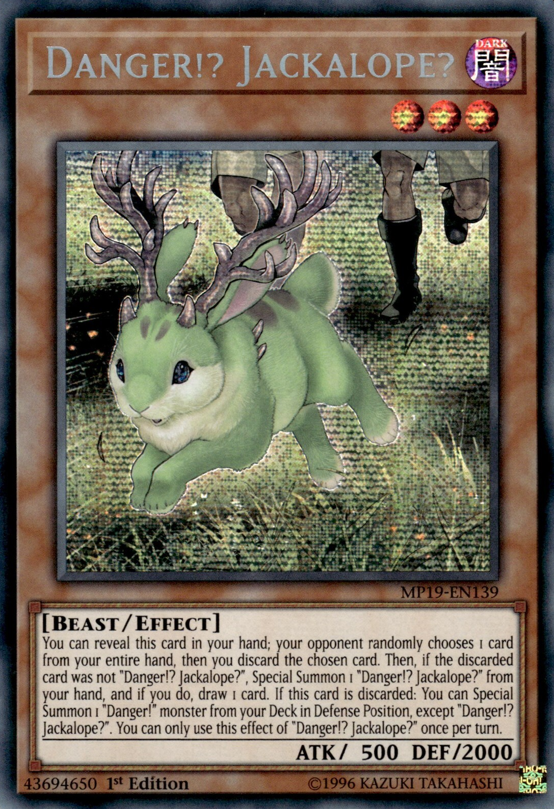 Danger!? Jackalope?, 2019 Gold Sarcophagus Tin Mega Pack · MP19-EN139
